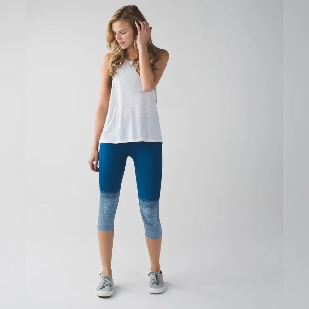 Lululemon • Seamlessly Street Crop